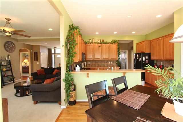 6239 Gunnar Ct - Photo 3
