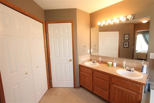 6239 Gunnar Ct - Photo 10