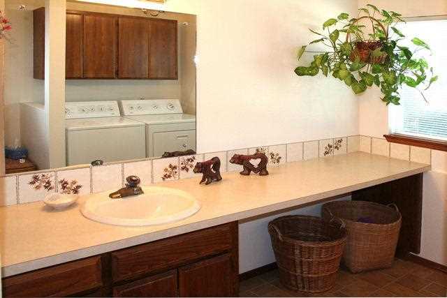 721 E Timberwood Circle - Photo 10