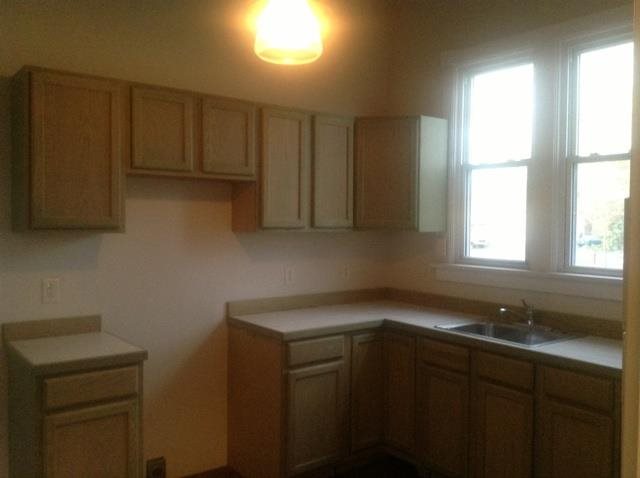 309 W 5th St - Photo 3