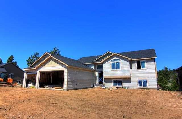 909 E Bonnie Lynn Ln
