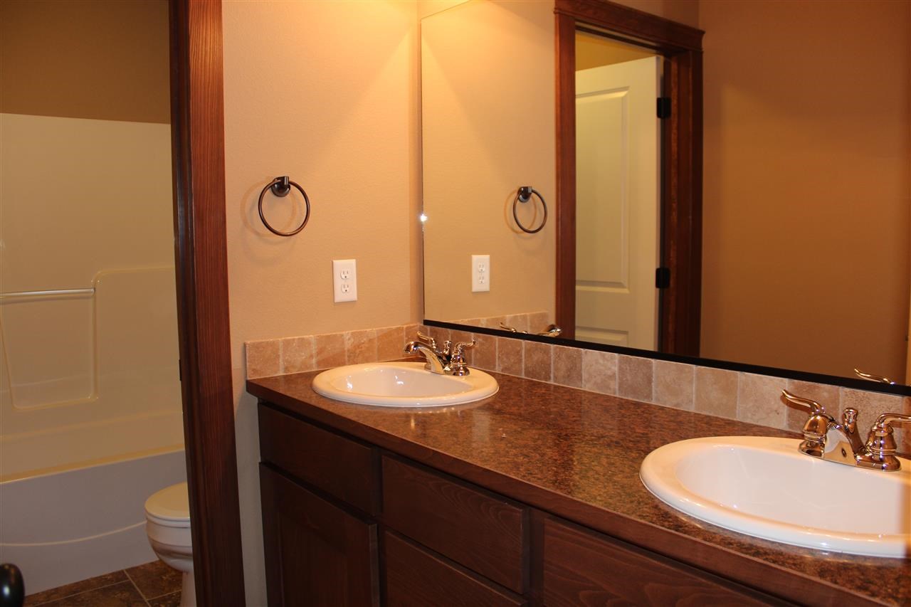 9517 W Ballesteros Ct - Photo 17