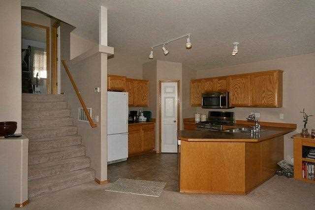 3109 Meadow Glenn - Photo 5