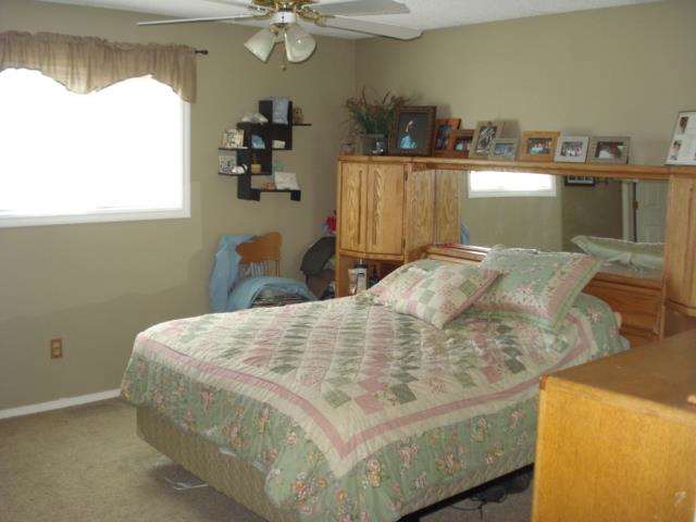 12505 E 25TH Ave - Photo 5