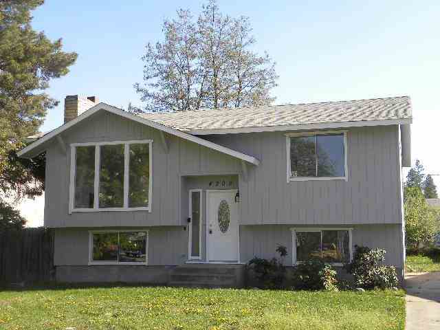 4208 E 24TH