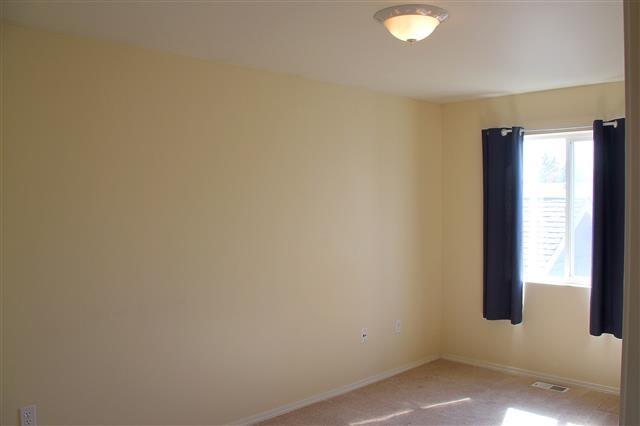 1617 E 3rd St - Photo 17