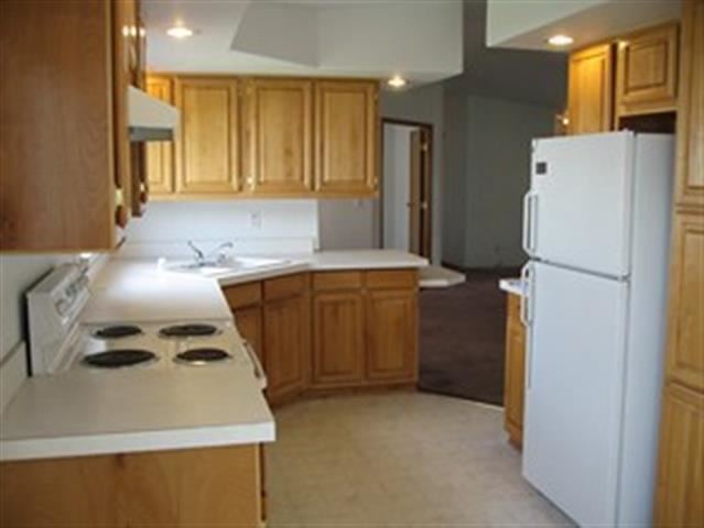 6805 N CRESTLINE ST,  #33 - Photo 6