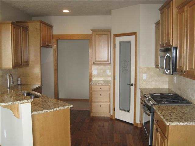 2318 S Scenic Blvd - Photo 5