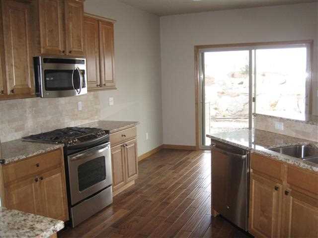 2318 S Scenic Blvd - Photo 6