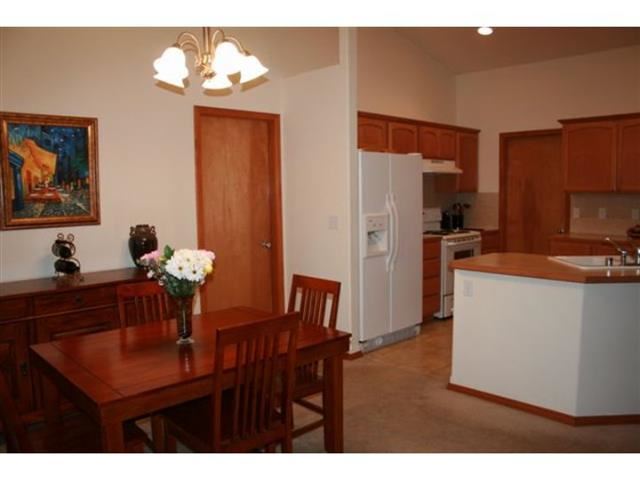 18708 E Augusta Ct - Photo 5