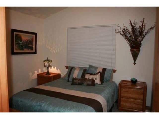 18708 E Augusta Ct - Photo 9