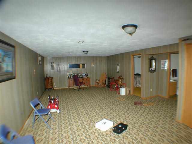 712 E A St - Photo 15