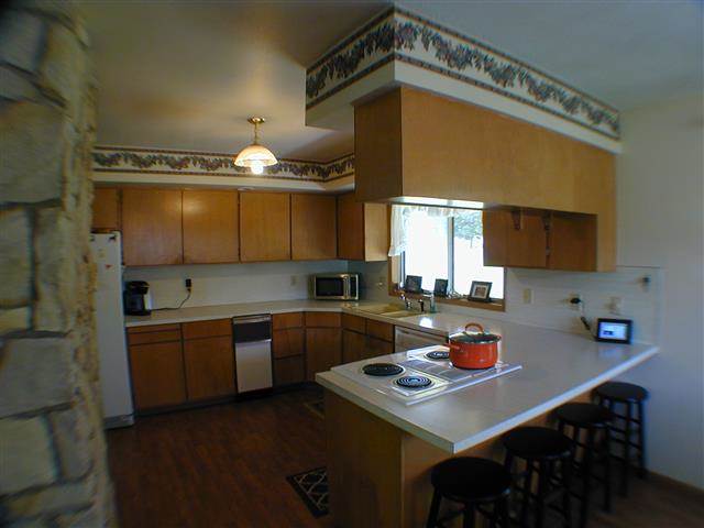712 E A St - Photo 4