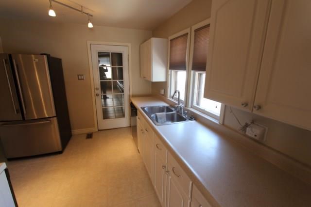 1603 N Regal - Photo 8