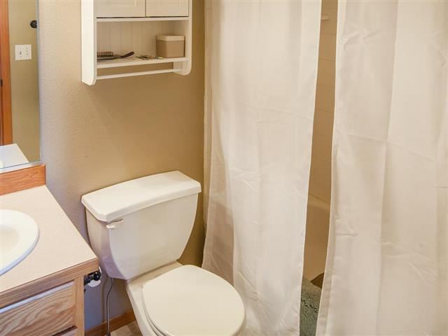 1910 N HODGES Ln - Photo 11