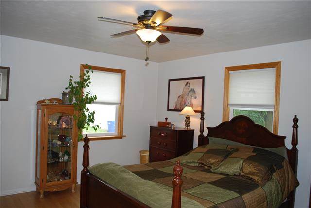 4918 N Evergreen Rd - Photo 10