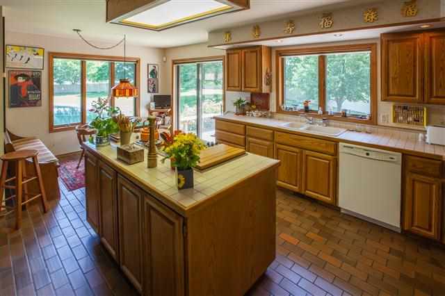 5211 S Woodfield Ln - Photo 6