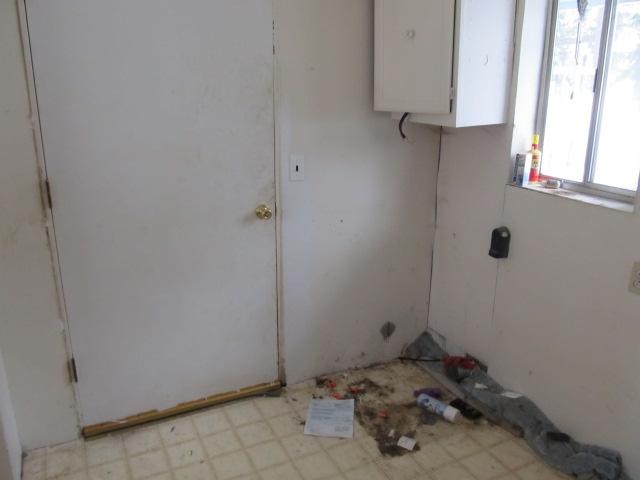 561 Bond  Road - Photo 8