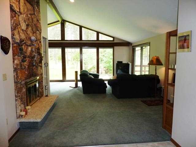10720 E 47th Ave - Photo 4