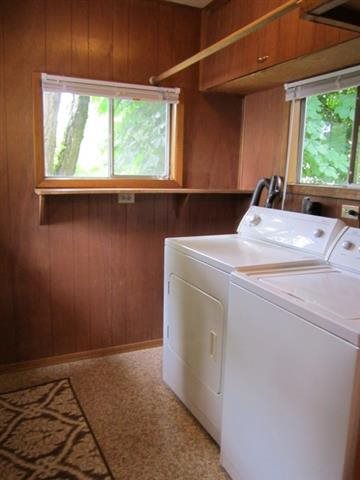 713 2nd St - Photo 4