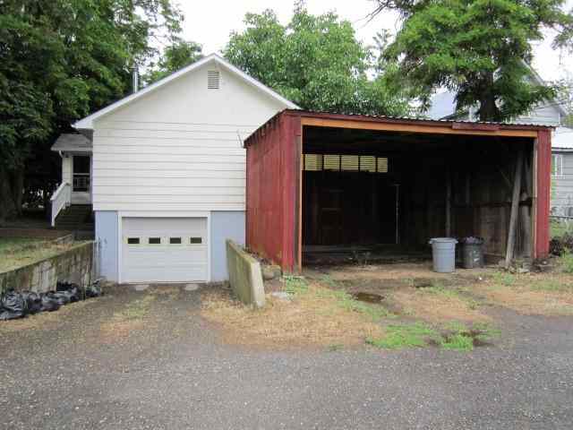 713 2nd St - Photo 5