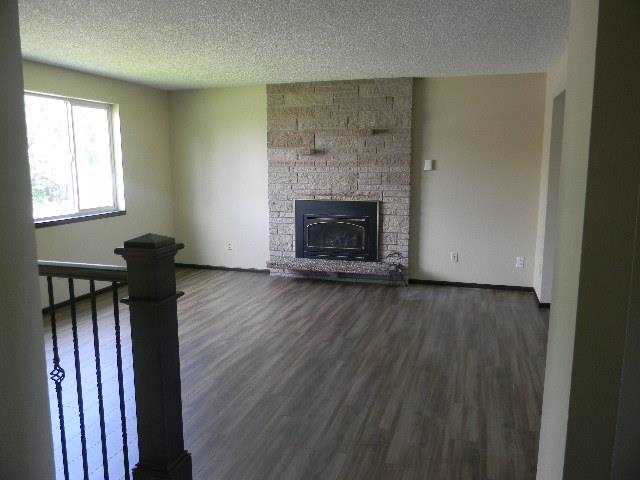 828 E Bismark - Photo 4