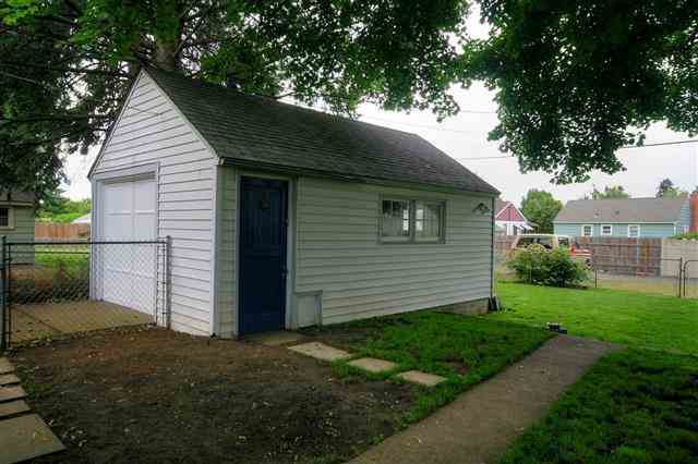 2823 W Euclid - Photo 16