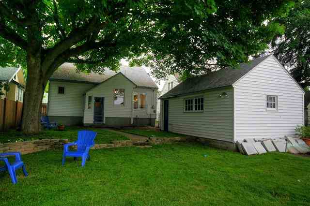 2823 W Euclid - Photo 18