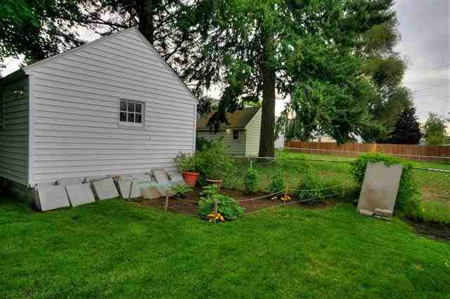 2823 W Euclid - Photo 19