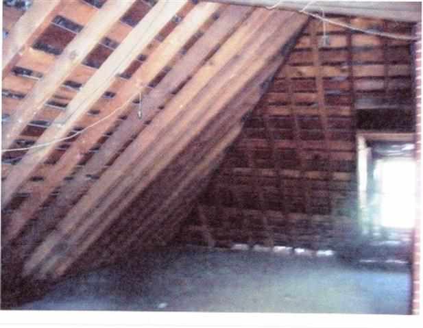 209 E 3rd St - Photo 8