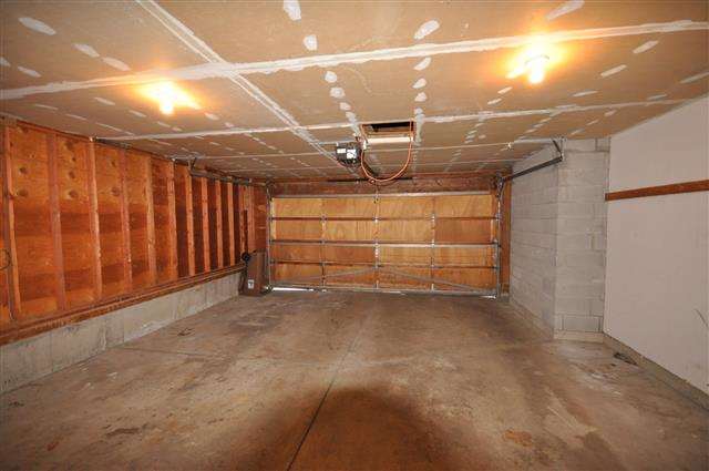 6105 W Crowchief Ct - Photo 16