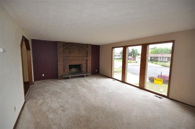 6105 W Crowchief Ct - Photo 3