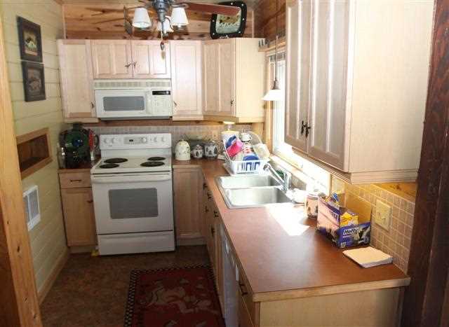 163 Trask - Photo 4