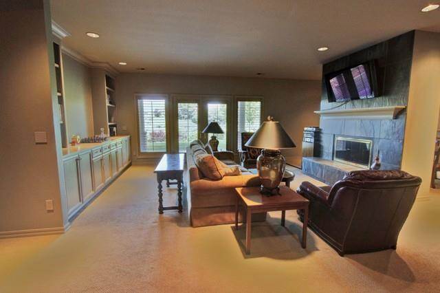 639 N Riverpoint Blvd - Photo 12