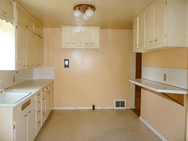 1712 N Nelson St - Photo 4
