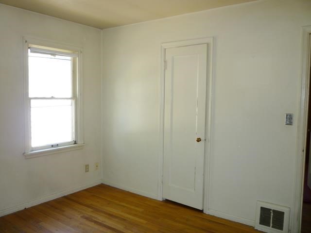 1712 N Nelson St - Photo 9