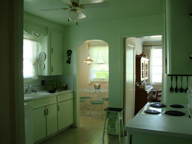 1111 W 26th Ave - Photo 3