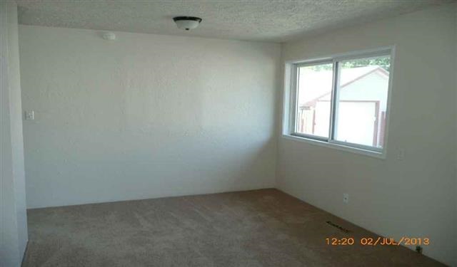 5927 N Ash St - Photo 5
