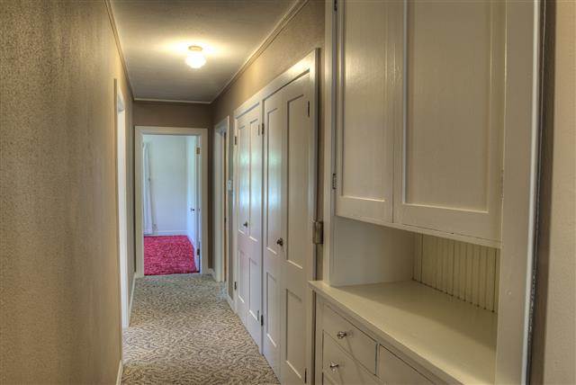 17 N Walnut Rd - Photo 6