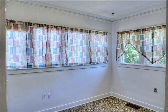 17 N Walnut Rd - Photo 8