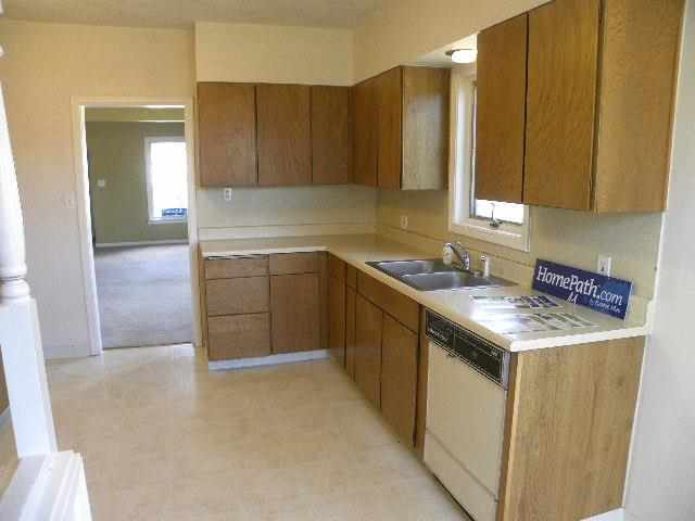1928 E HOFFMAN Ave - Photo 10