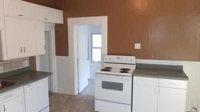 3122 N Normandie St - Photo 3