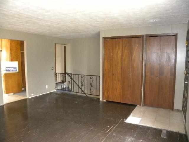203 W AMHERST Ct - Photo 3