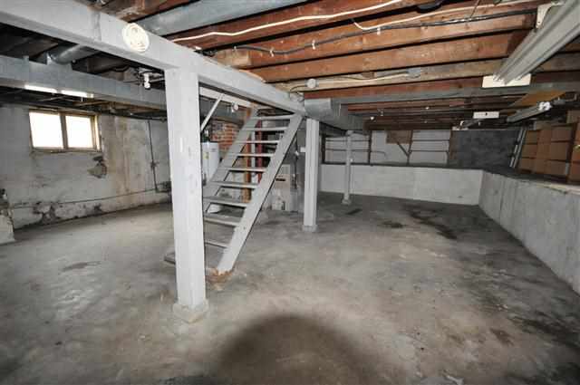 1924 E Empire Ave - Photo 12
