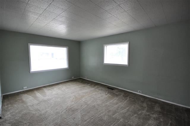 1924 E Empire Ave - Photo 3
