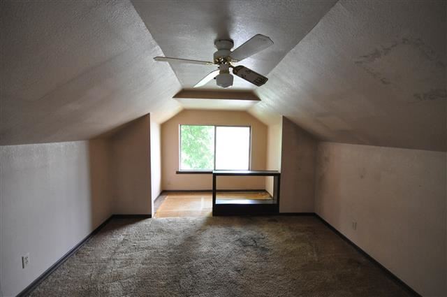 1924 E Empire Ave - Photo 9