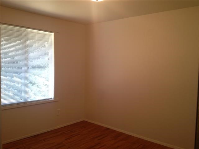 13319 E 7th - Photo 10