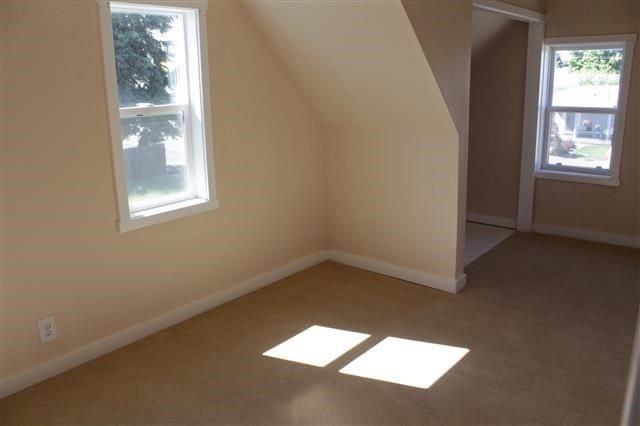 301 Marshall St - Photo 8