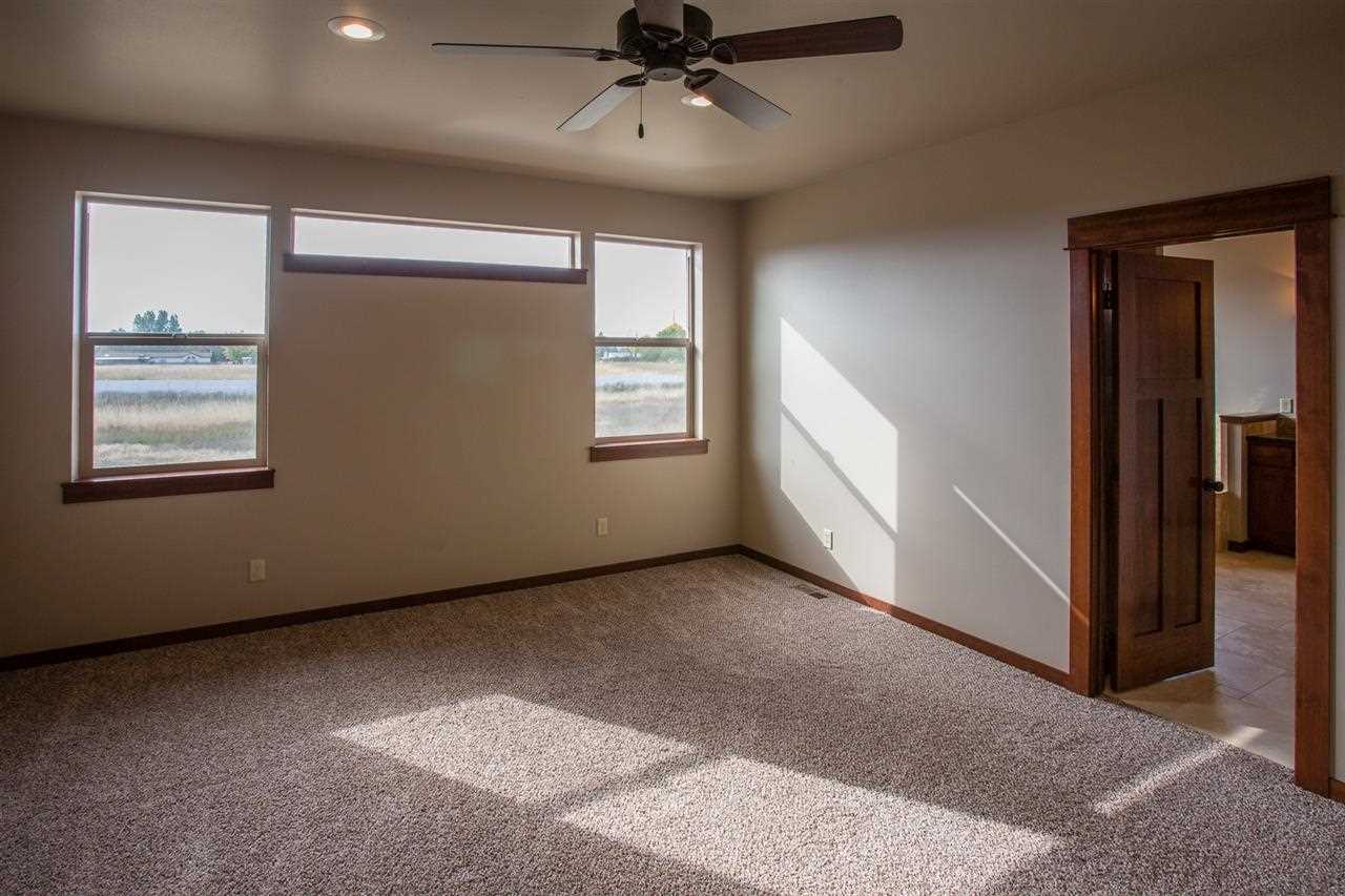 20722 E Happy Trails Ln - Photo 9