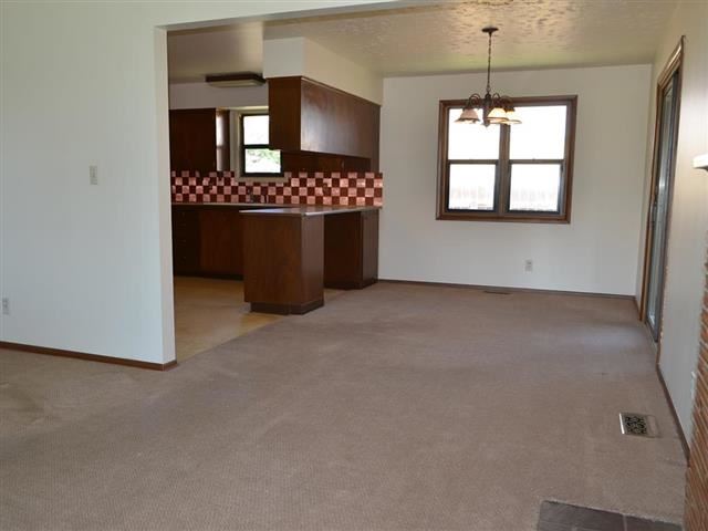 5008 N Bemis St - Photo 6